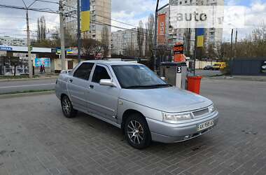 Седан ВАЗ / Lada 2110 2004 в Харькове