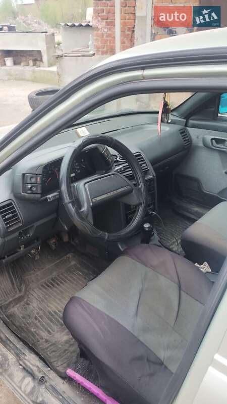 Седан ВАЗ / Lada 2110 2005 в Новом Роздоле