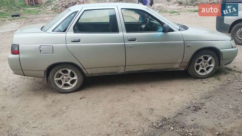 Седан ВАЗ / Lada 2110 2005 в Новом Роздоле