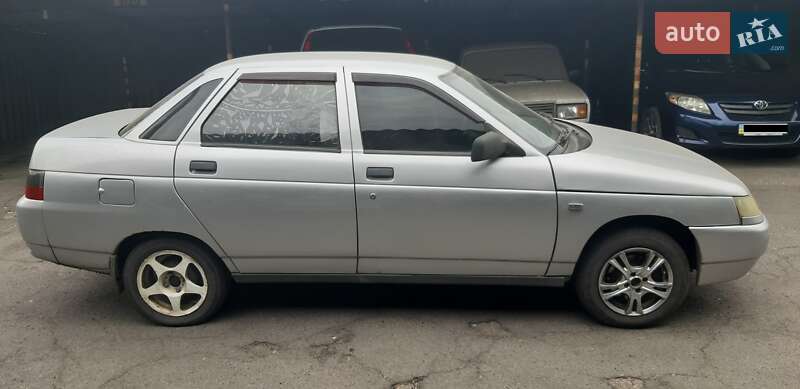 Седан ВАЗ / Lada 2110 2005 в Одессе