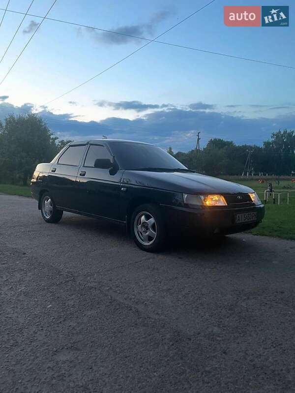 Седан ВАЗ / Lada 2110 2006 в Згуровке