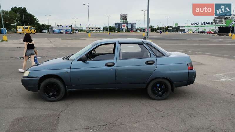 Седан ВАЗ / Lada 2110 2001 в Одессе