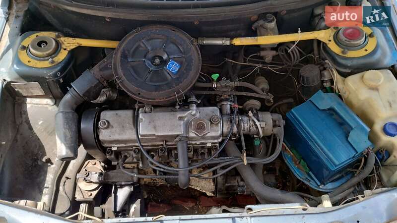 Седан ВАЗ / Lada 2110 2001 в Одессе