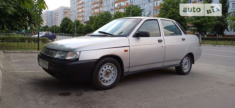 Седан ВАЗ / Lada 2110 2002 в Славуті