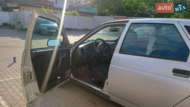 Седан ВАЗ / Lada 2110 2010 в Черновцах