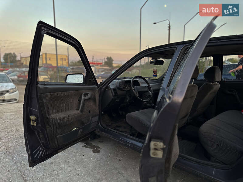 Седан ВАЗ / Lada 2110 2000 в Запорожье фото 8 Седан ВАЗ / Lada 2110 2000 в Запорожье