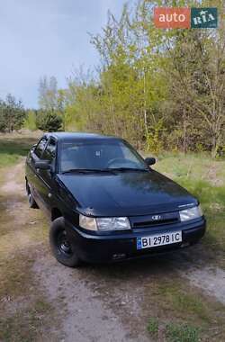 Седан ВАЗ 2110 2004 в 