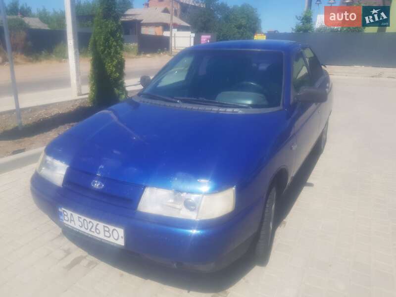 Седан ВАЗ 2110 2003 в 