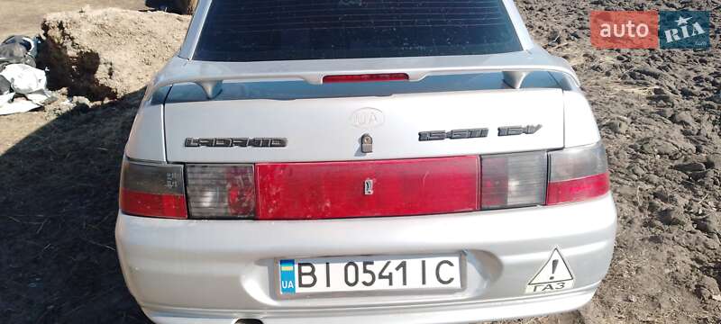 Седан ВАЗ / Lada 2110 2004 в Полтаве