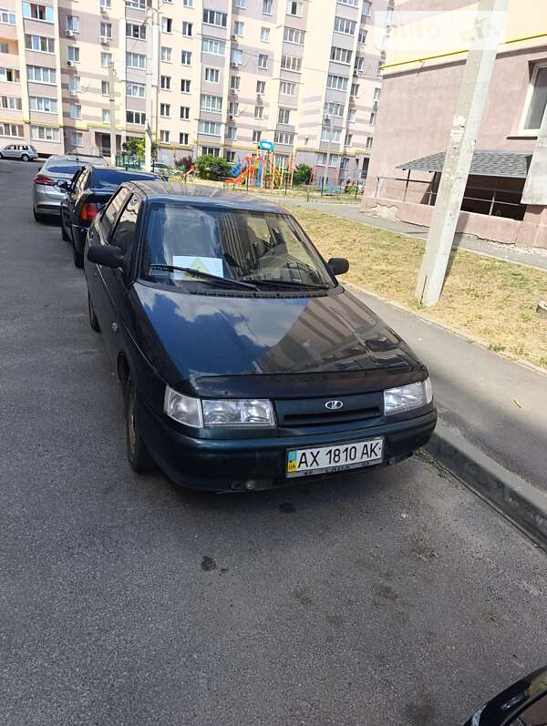 Седан ВАЗ / Lada 2110 2002 в 
