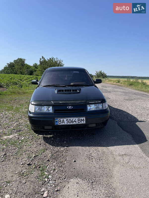 Седан ВАЗ / Lada 2110 2004 в Знаменке