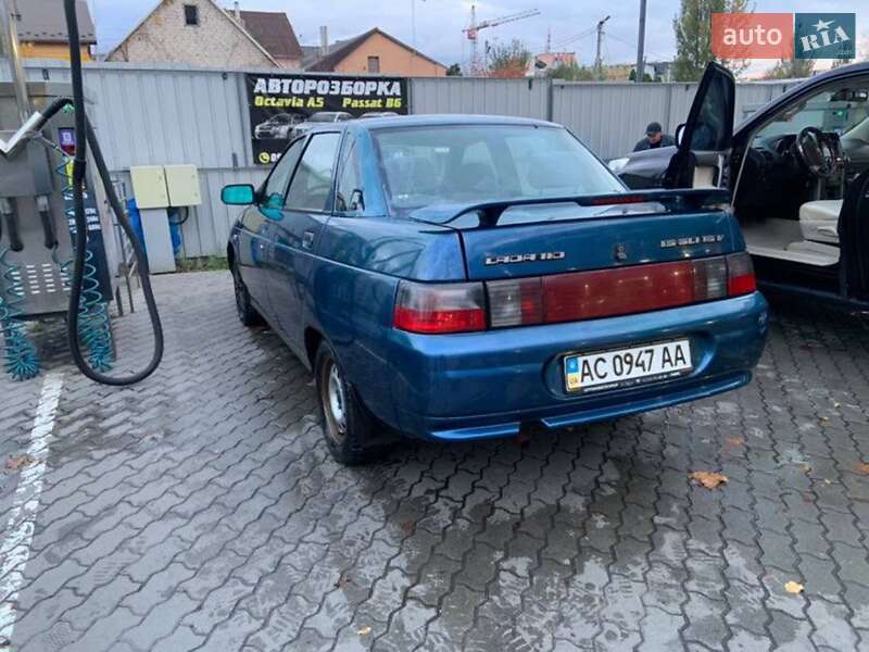 Седан ВАЗ / Lada 2110 2004 в Луцьку