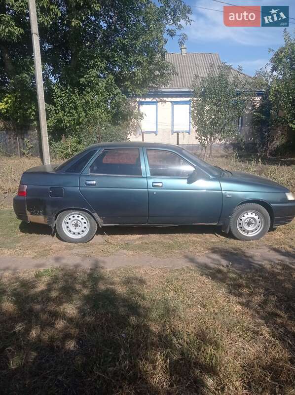 Седан ВАЗ / Lada 2110 2002 в Яготині