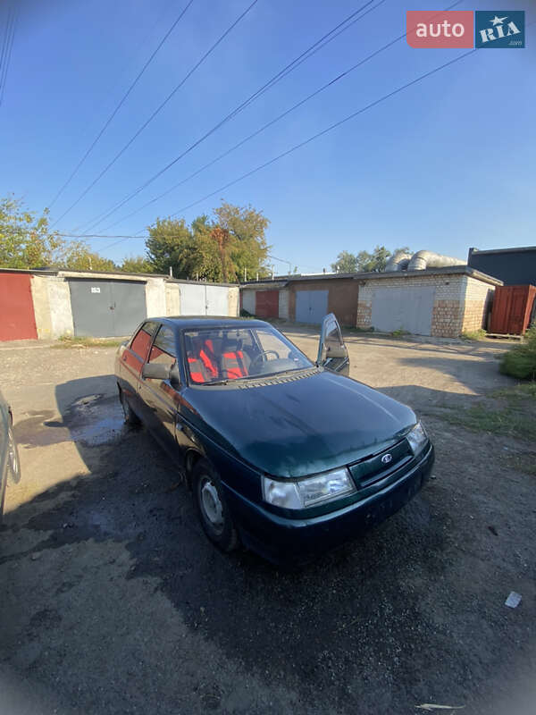 Седан ВАЗ / Lada 2110 2002 в Києві