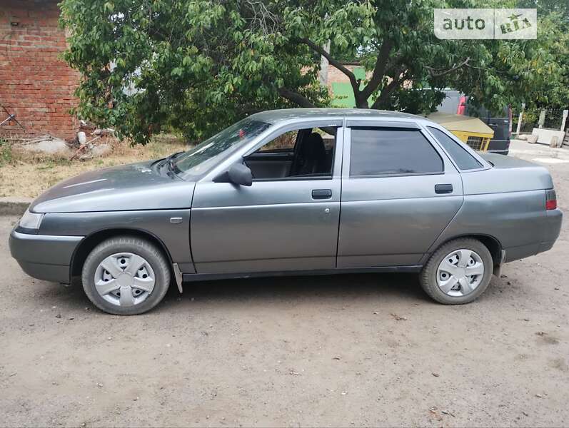 Седан ВАЗ / Lada 2110 2005 в Первомайську
