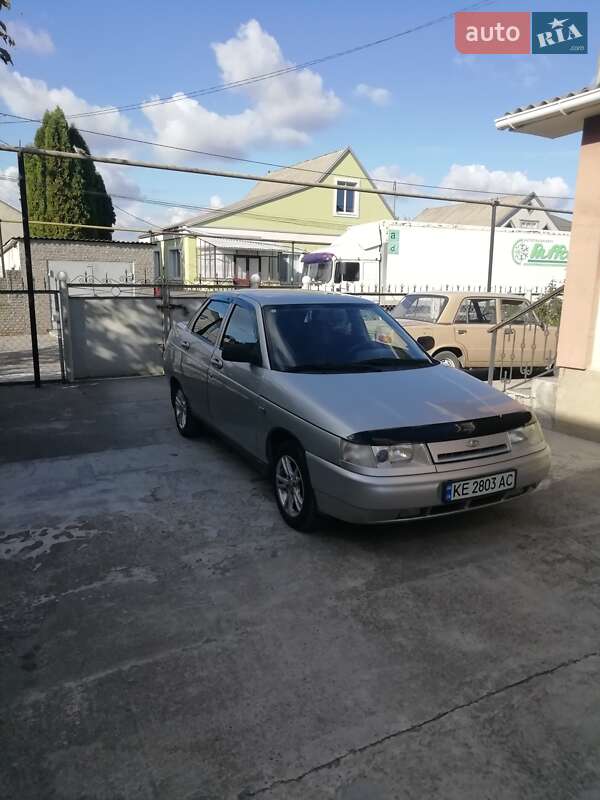 Седан ВАЗ / Lada 2110 2004 в Днепре