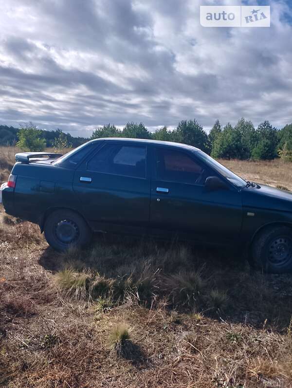 Седан ВАЗ / Lada 2110 2002 в Полонном
