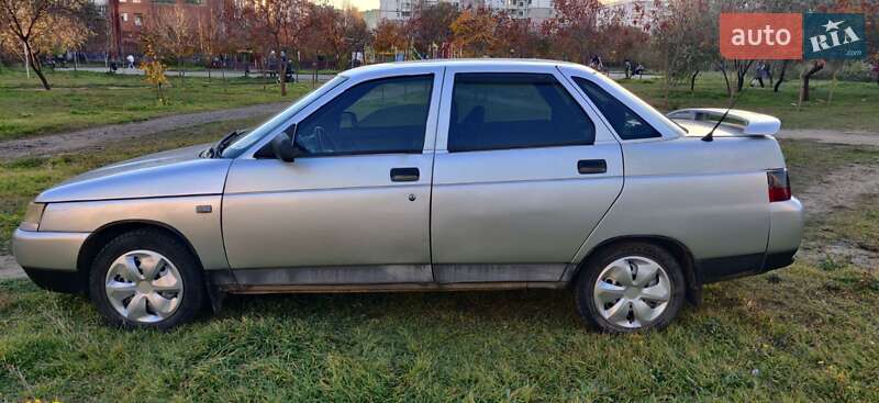 Седан ВАЗ / Lada 2110 2003 в Одессе фото 2 Седан ВАЗ / Lada 2110 2003 в Одессе