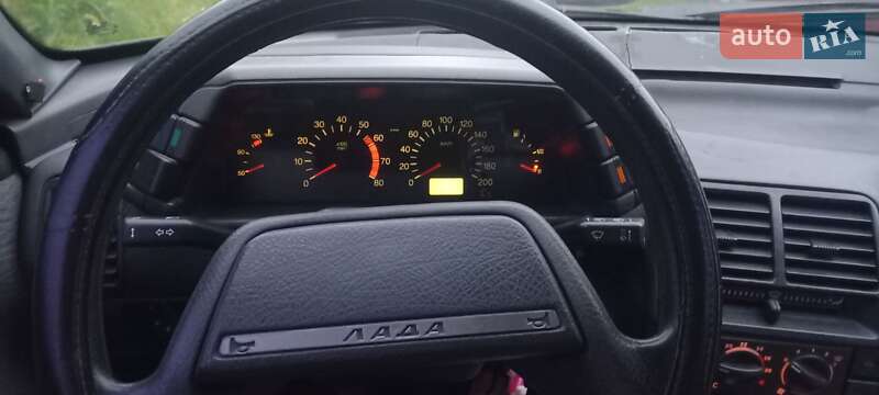 Седан ВАЗ / Lada 2110 2002 в Львове