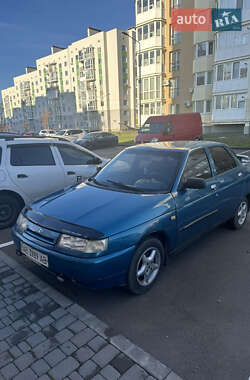 Седан ВАЗ / Lada 2110 2001 в Виннице