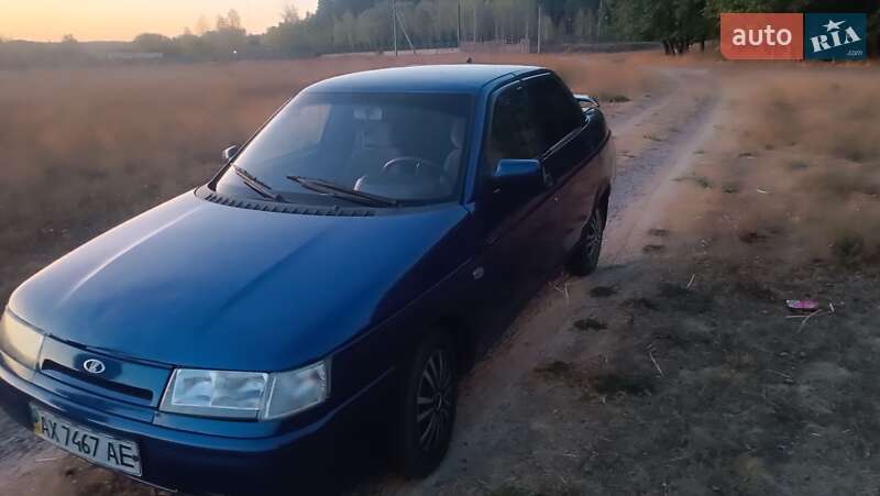 Седан ВАЗ / Lada 2110 2001 в Харькове