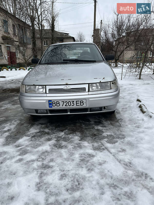 Седан ВАЗ 2110 2002 в 