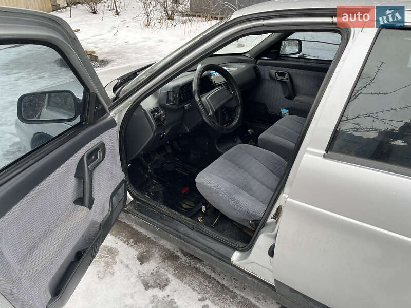 Седан ВАЗ / Lada 2110 2002 в Богодухіву