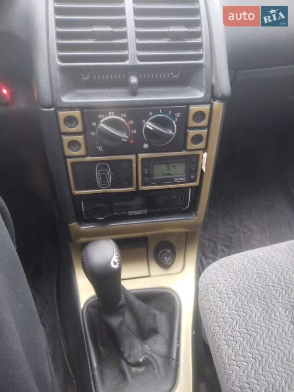Седан ВАЗ / Lada 2110 2002 в Кременчуге