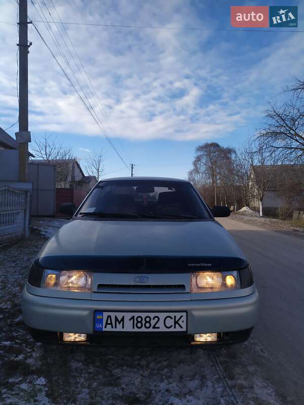Седан ВАЗ / Lada 2110 2001 в Казатине