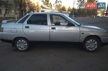 Седан ВАЗ 2110 2002 в 