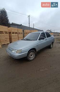 Седан ВАЗ / Lada 2110 2001 в Шумську