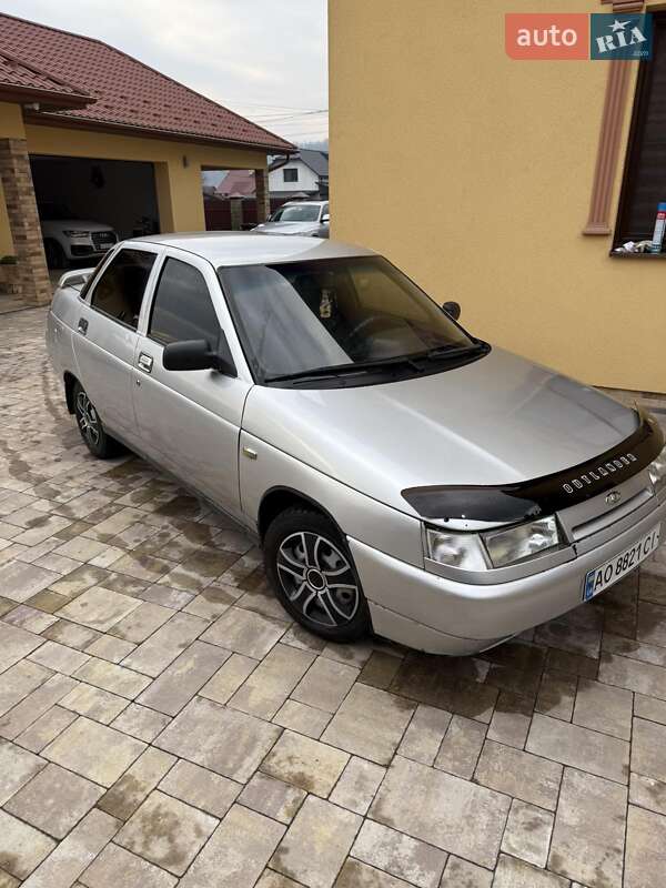 Седан ВАЗ / Lada 2110 2004 в Верхнем Водяном