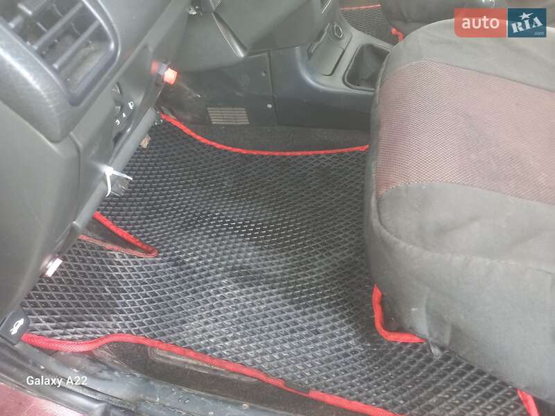 Седан ВАЗ / Lada 2110 2004 в Ивано-Франковске