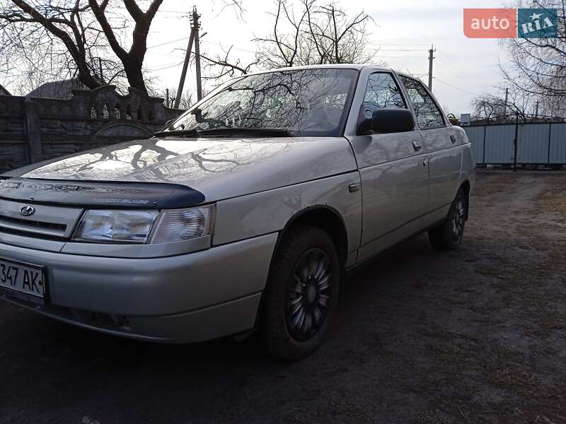 Седан ВАЗ / Lada 2110 2004 в Червонограде