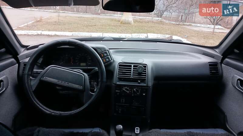 Седан ВАЗ / Lada 2110 2007 в Корсуне-Шевченковском фото 6 Седан ВАЗ / Lada 2110 2007 в Корсуне-Шевченковском