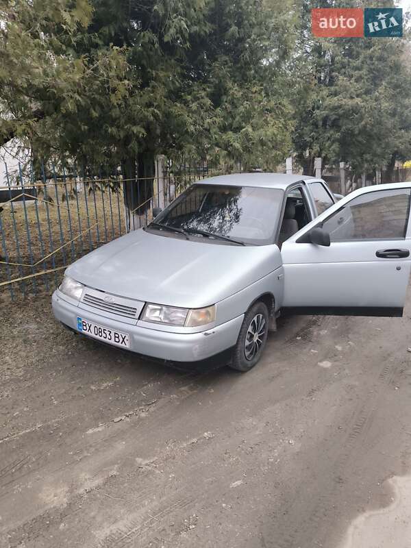 Седан ВАЗ 2110 2002 в 
