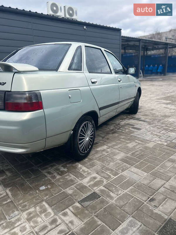 Седан ВАЗ / Lada 2110 2002 в Вольногорске