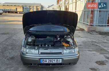 Седан ВАЗ 2110 2000 в 