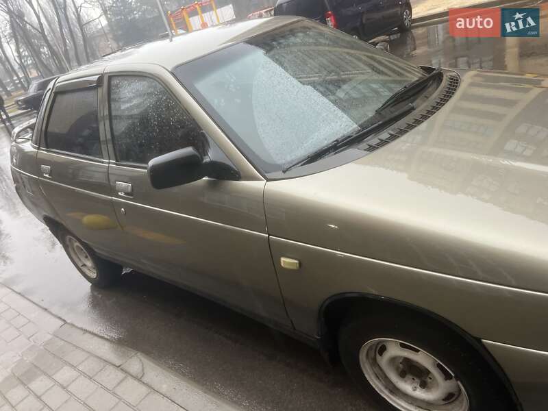 Седан ВАЗ / Lada 2110 1999 в Чернигове