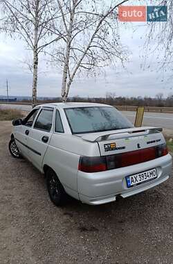 Седан ВАЗ 2110 2002 в 