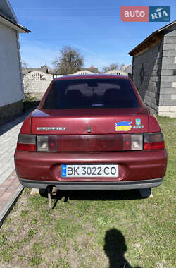 Седан ВАЗ 2110 2001 в 