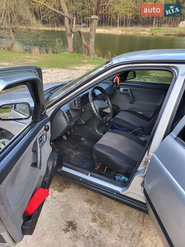 Седан ВАЗ / Lada 2110 2006 в Шостке фото 10 Седан ВАЗ / Lada 2110 2006 в Шостке