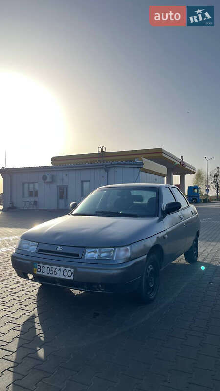 Седан ВАЗ / Lada 2110 2004 в Луцке