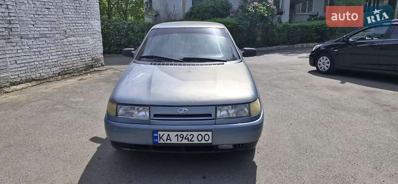Седан ВАЗ 2110 2002 в 