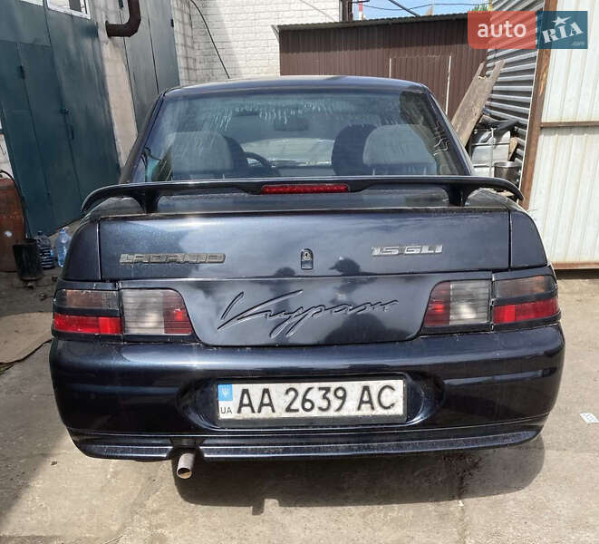 Седан ВАЗ / Lada 2110 2004 в Києві
