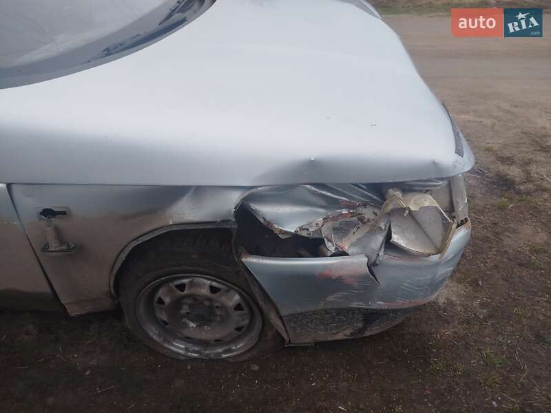 Седан ВАЗ / Lada 2110 2001 в Кропивницком фото 3 Седан ВАЗ / Lada 2110 2001 в Кропивницком