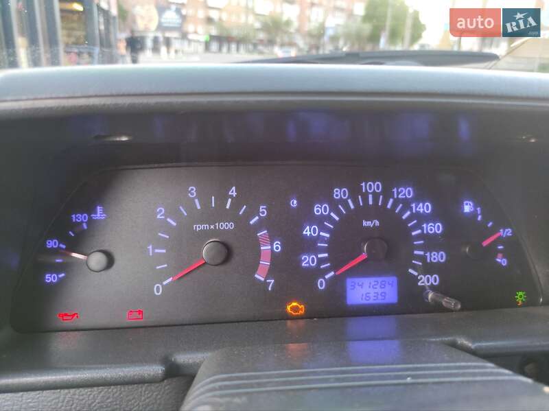 Седан ВАЗ / Lada 2110 2005 в Конотопе