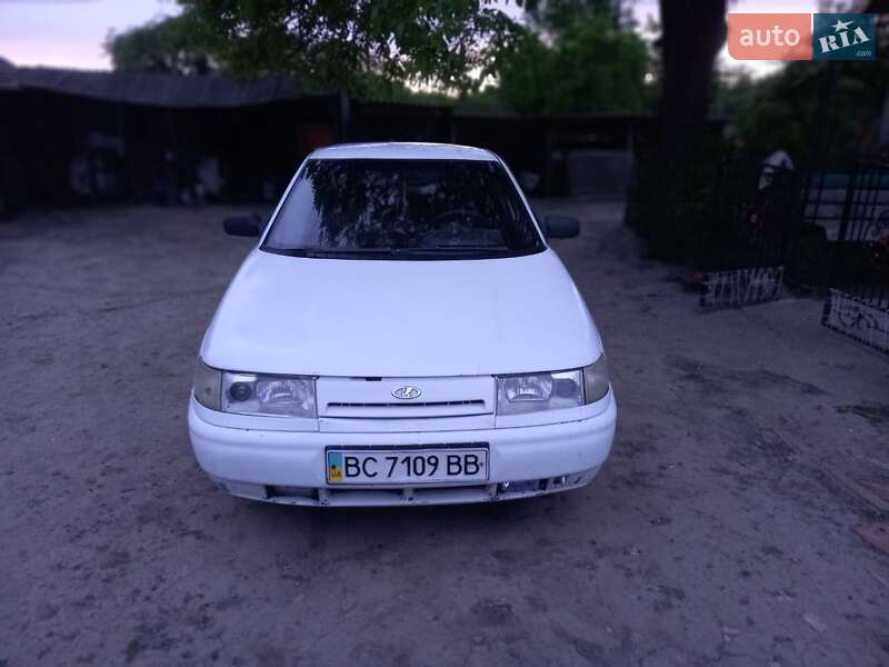 Седан ВАЗ / Lada 2110 2000 в Бобрке