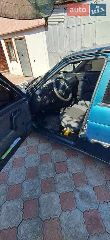 Седан ВАЗ / Lada 2110 2000 в Кегичевке