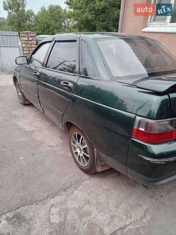 Седан ВАЗ 2110 2002 в 